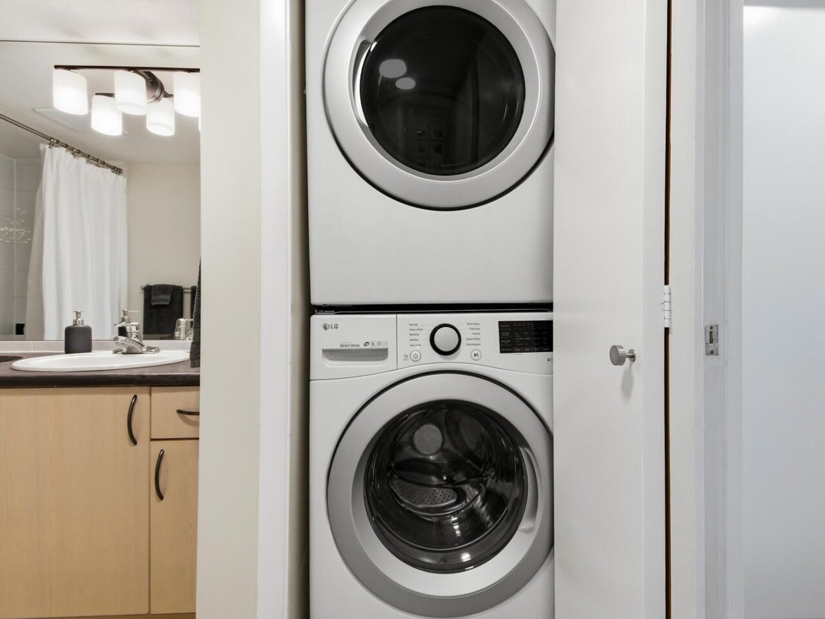 Powder Room Photo of 403 212 Lonsdale Avenue, North Vancouver, BC