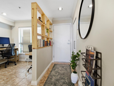 403 212 Lonsdale Avenue, North Vancouver, BC