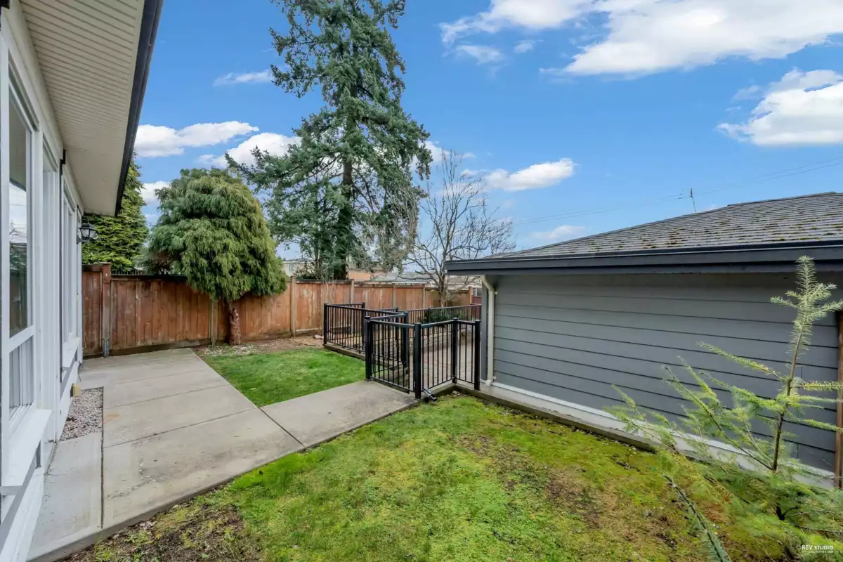 Outdoor Kitchen Photo of 4364 Greta Street, Burnaby, BC