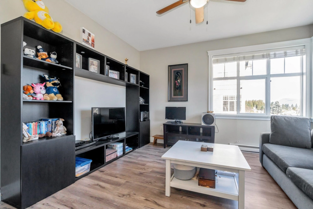 Bedroom 4 Photo of 310B 45595 Tamihi Way, Chilliwack, BC