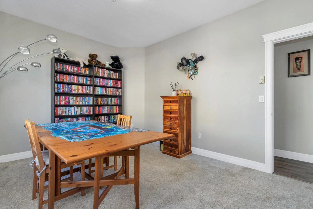 Garage Interior Photo of 310B 45595 Tamihi Way, Chilliwack, BC