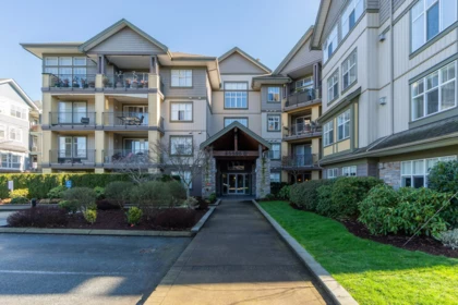 310B 45595 Tamihi Way, Chilliwack, BC, Chilliwack — Apartment/Condo for sale