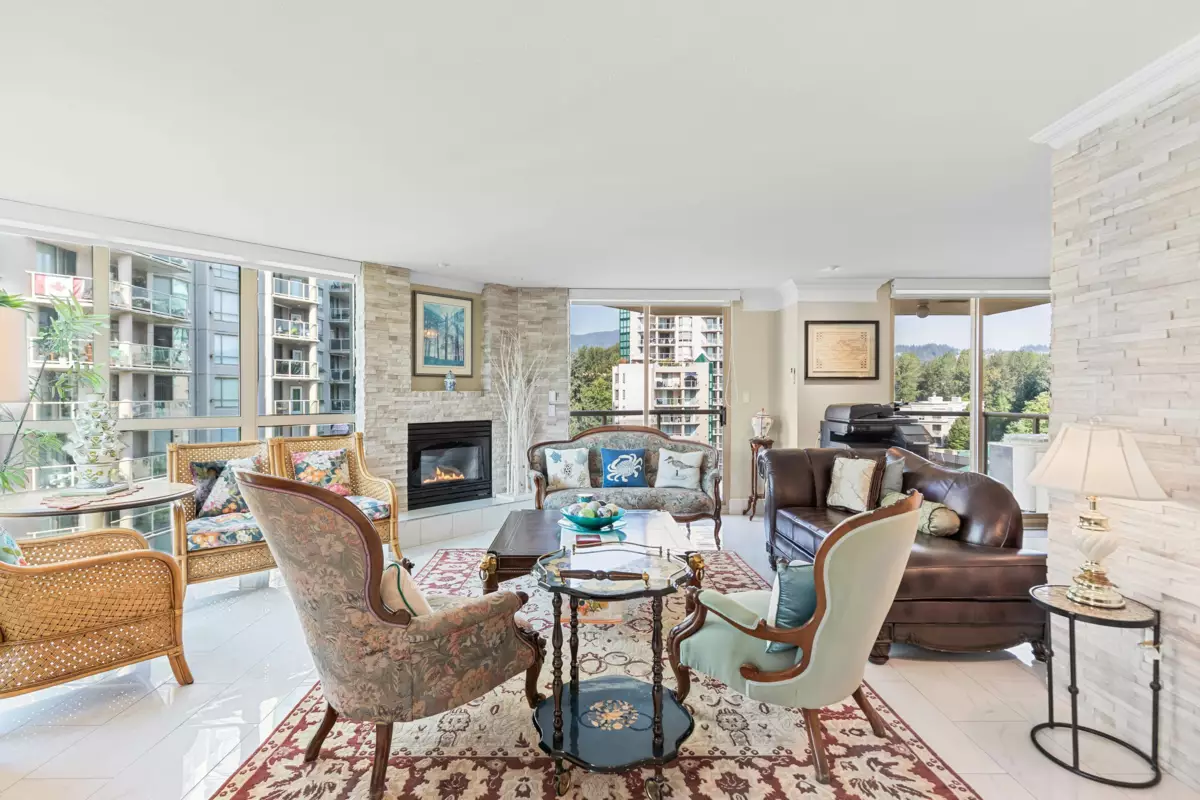 Kitchen Photo of 701 1190 Pipeline Road, Coquitlam, BC
