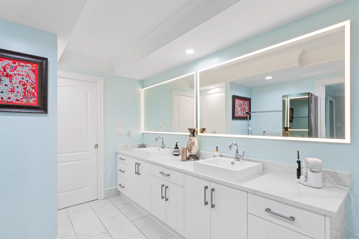 Laundry Room Photo of 701 1190 Pipeline Road, Coquitlam, BC