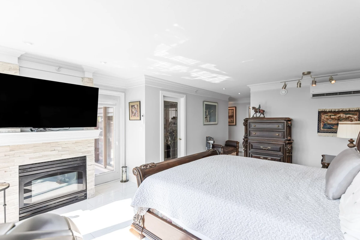 Loft / Bonus Room Photo of 701 1190 Pipeline Road, Coquitlam, BC