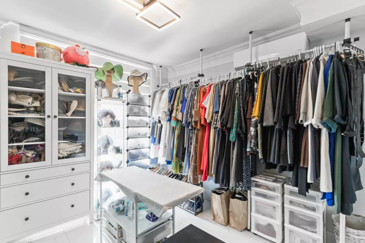 Mudroom Photo of 701 1190 Pipeline Road, Coquitlam, BC
