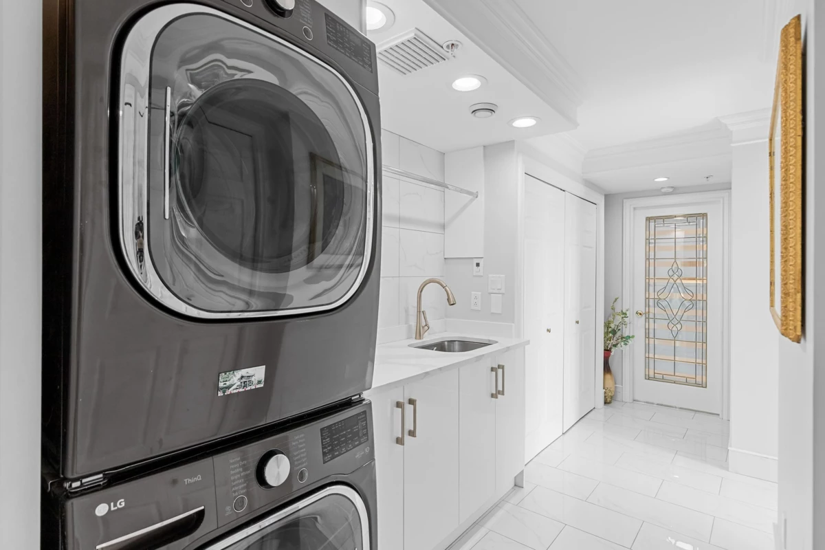 Outdoor Patio Photo of 701 1190 Pipeline Road, Coquitlam, BC