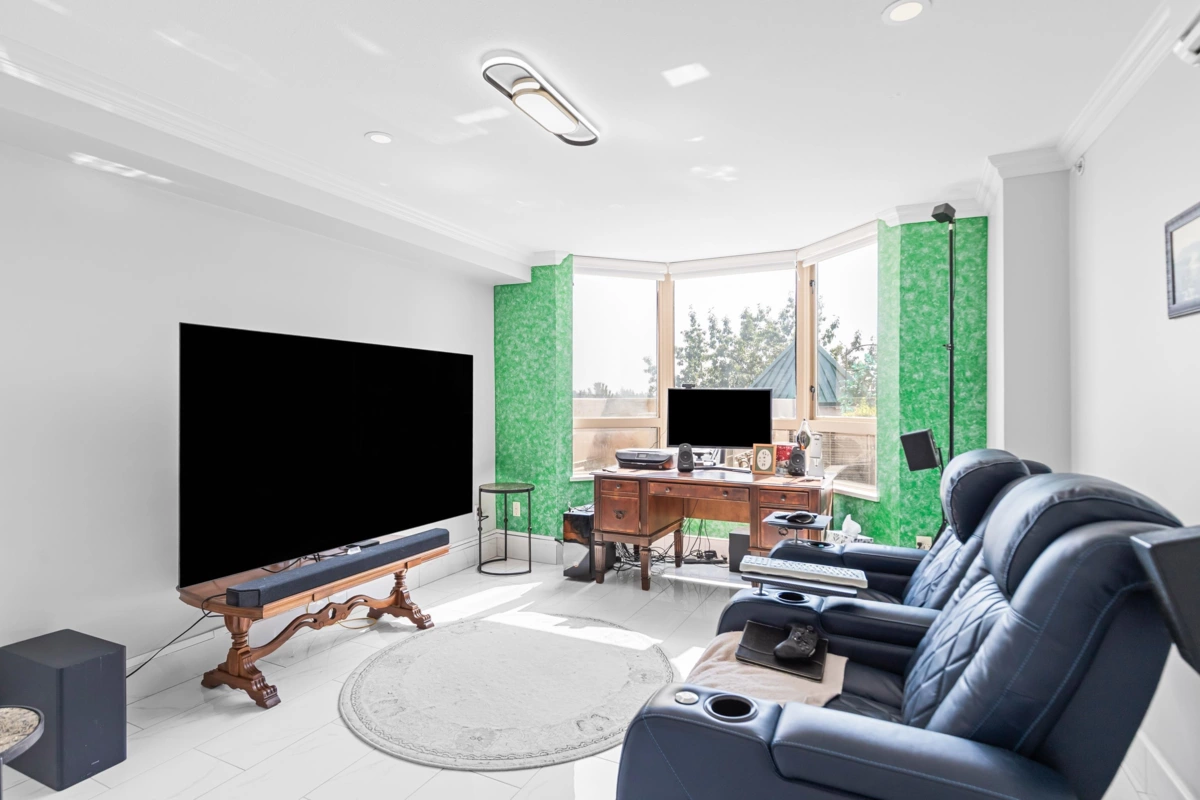 Staircase Photo of 701 1190 Pipeline Road, Coquitlam, BC