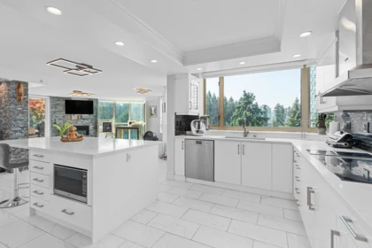 Breakfast Nook Photo of 701 1190 Pipeline Road, Coquitlam, BC