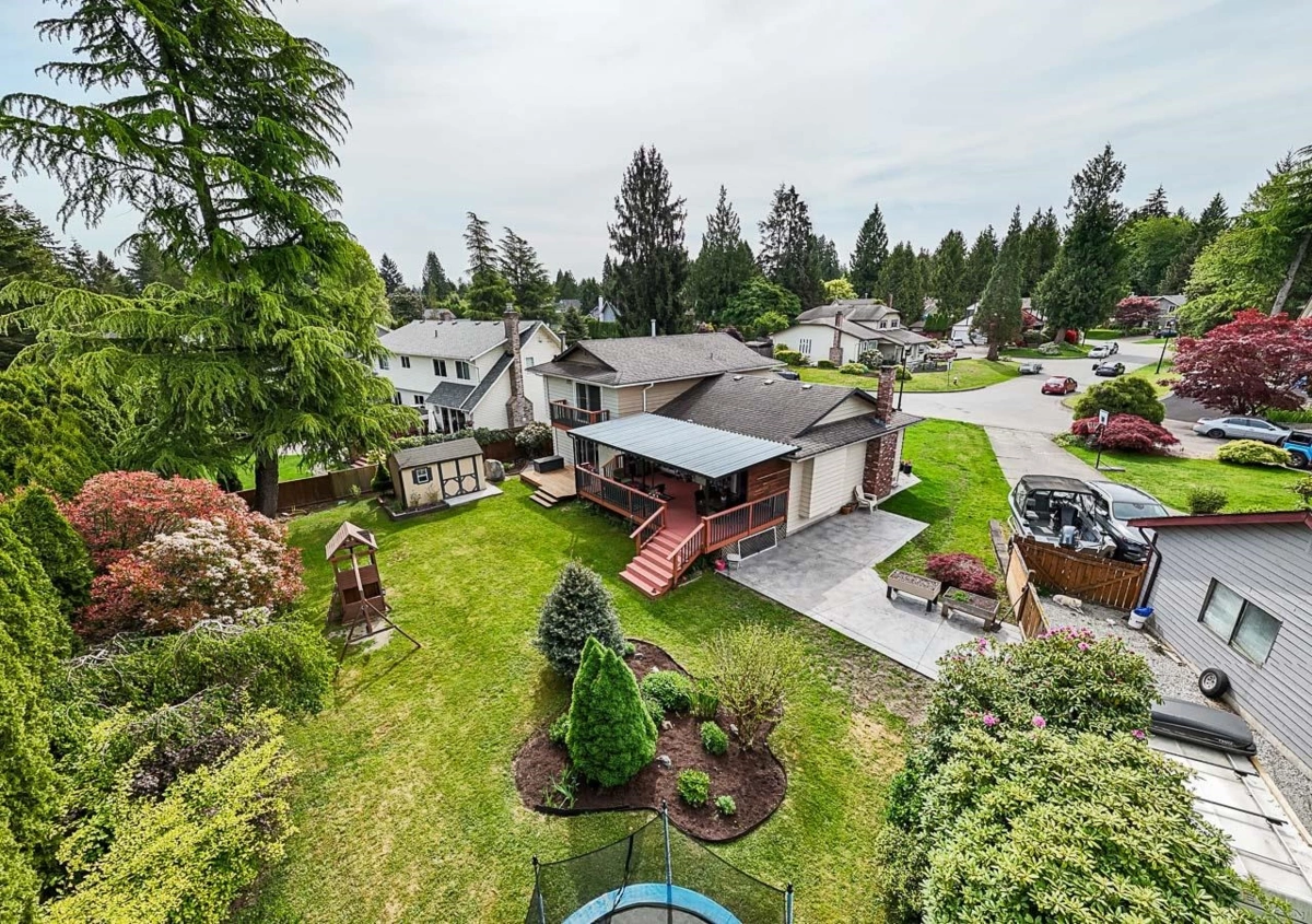 Garden / Landscaping Photo of 20685 125 Avenue, Maple Ridge, BC