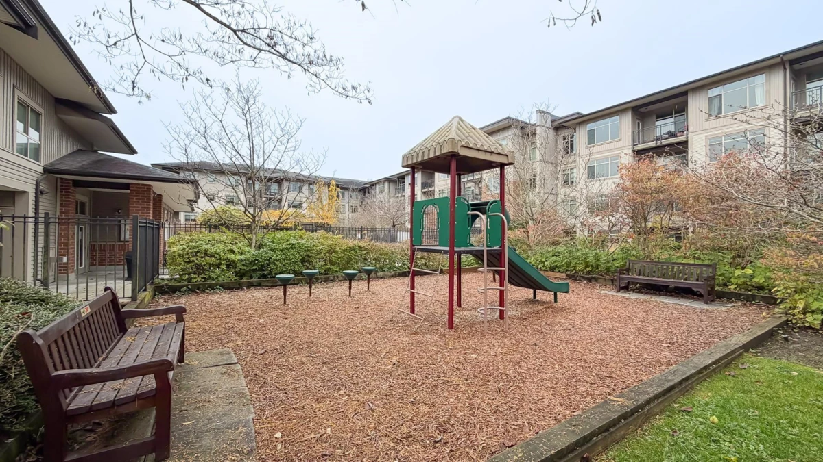 Bedroom 3 Photo of 119 9288 Odlin Road, Richmond, BC