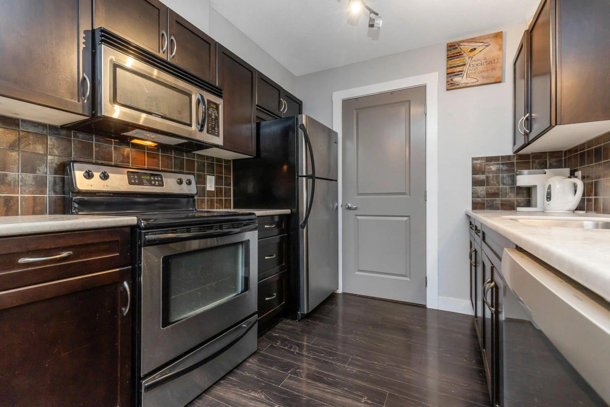 Pantry Photo of 305 2038 Sandalwood Crescent, Abbotsford, BC