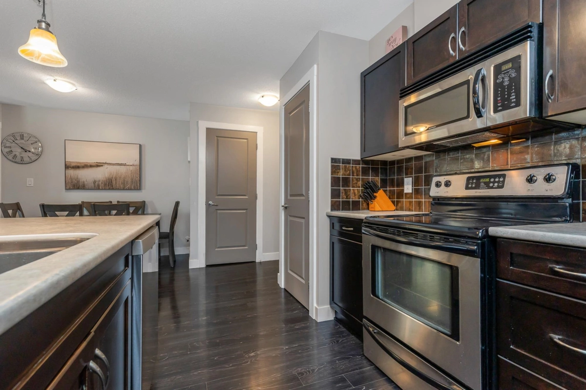 Primary Bedroom Photo of 305 2038 Sandalwood Crescent, Abbotsford, BC