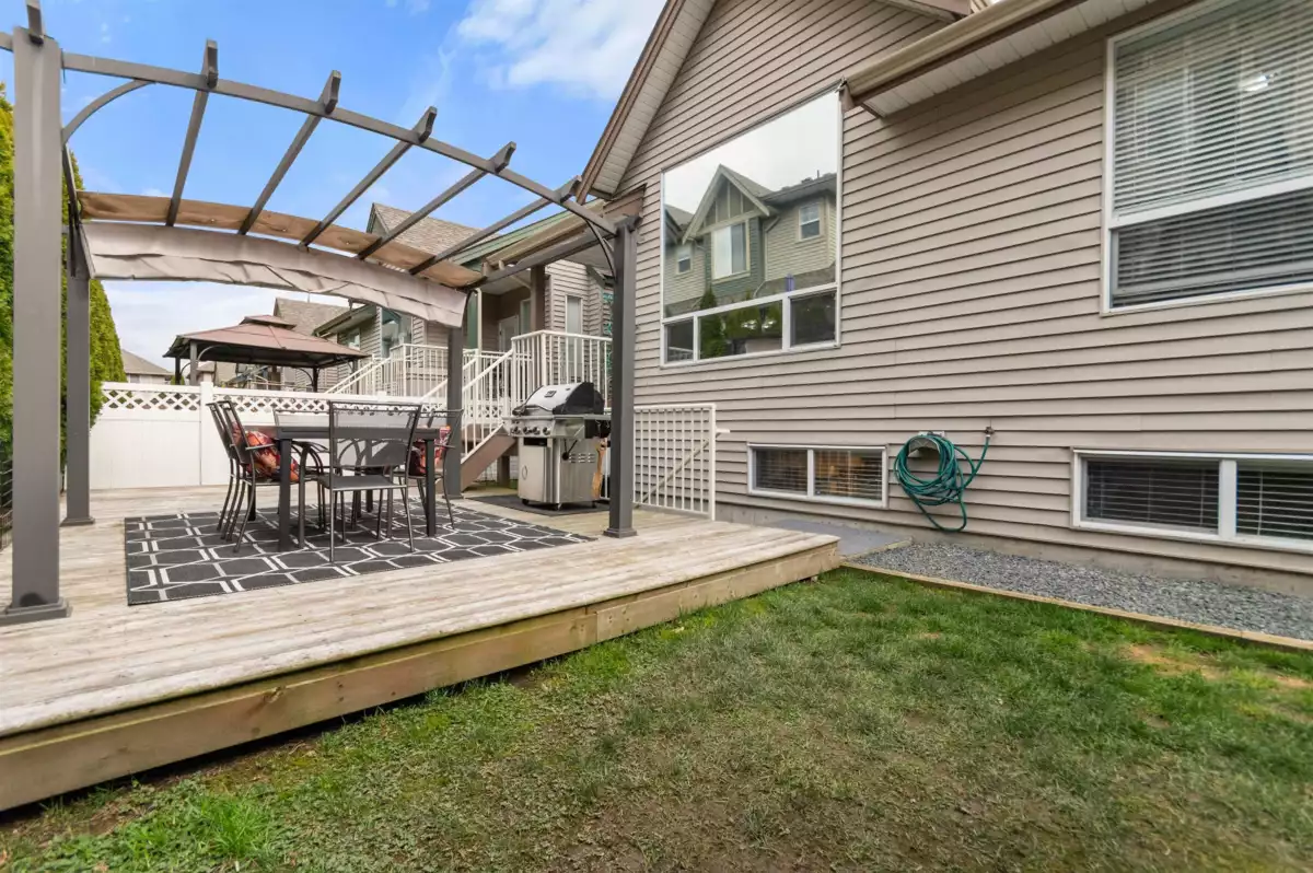 Family Room Photo of 5 6517 Lavender Place, Chilliwack, BC