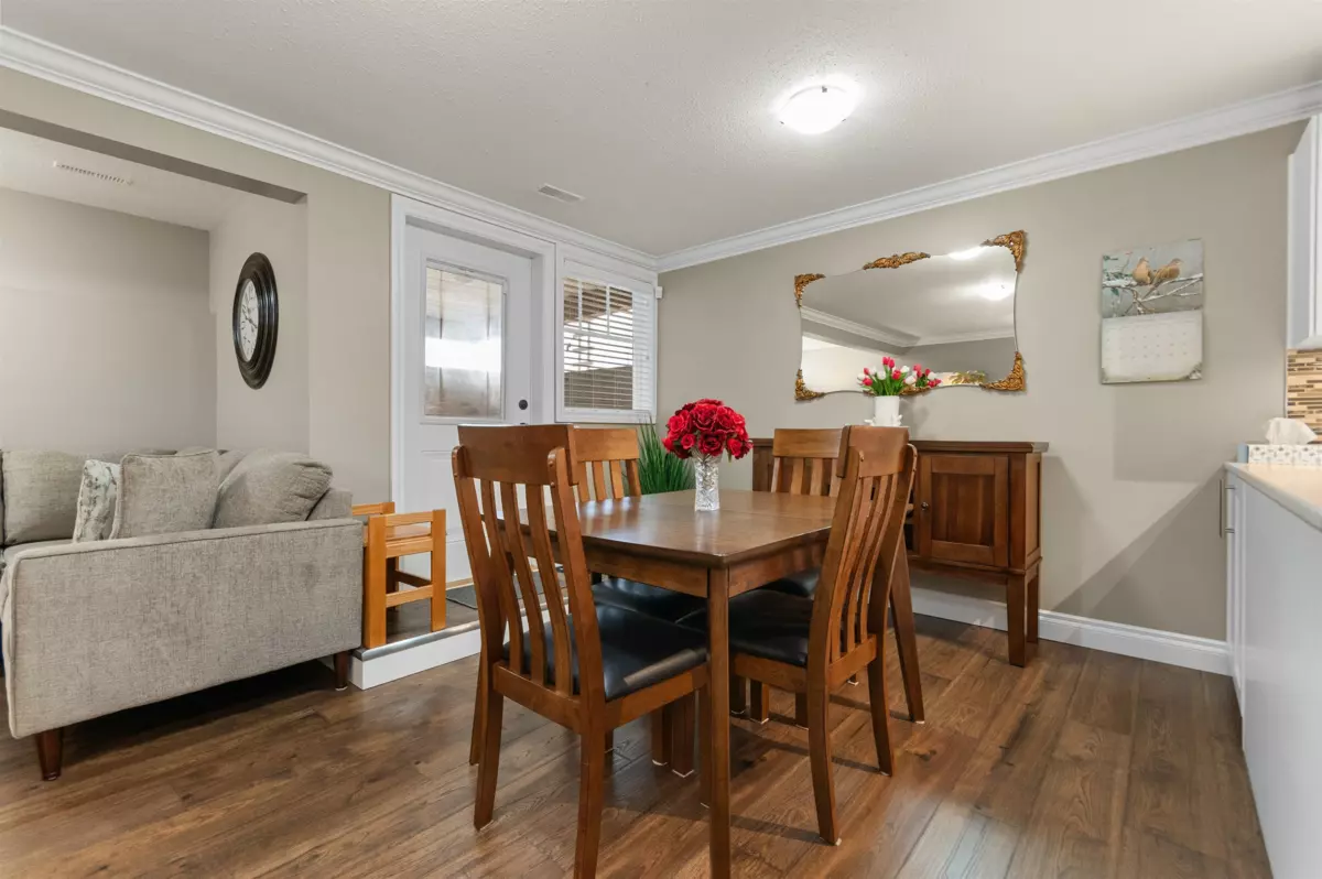 Swimming Pool Photo of 5 6517 Lavender Place, Chilliwack, BC