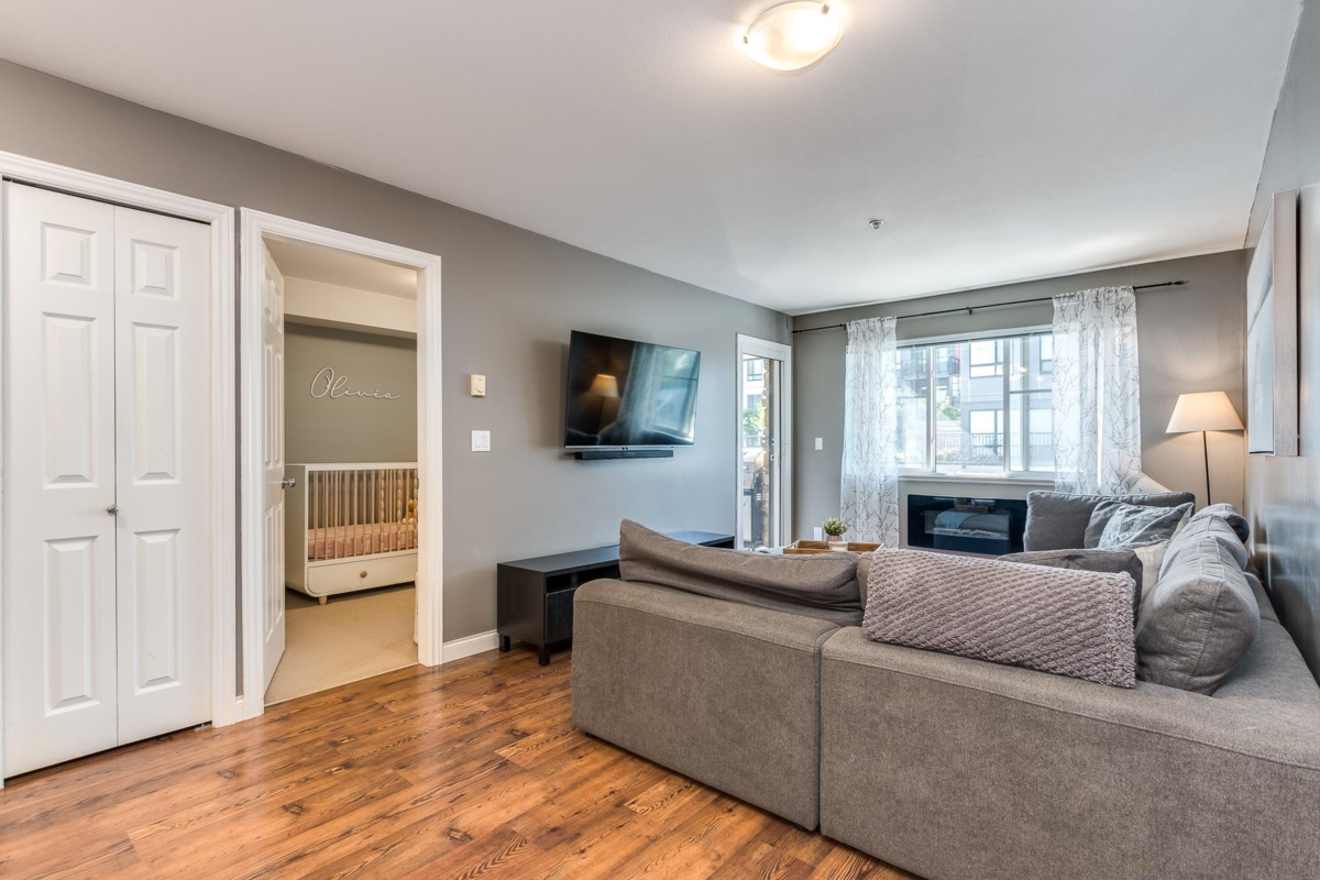 Breakfast Nook Photo of 114 5438 198 Street, Langley, BC