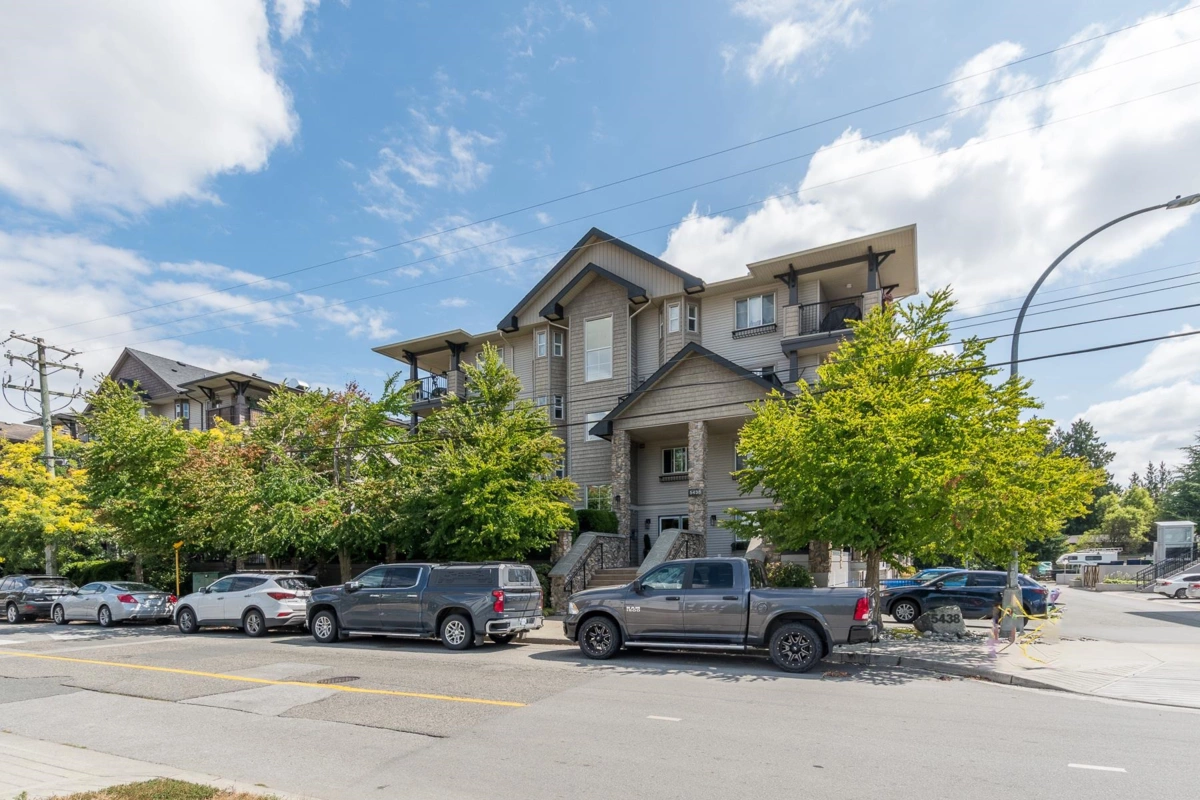 Laundry Room Photo of 114 5438 198 Street, Langley, BC