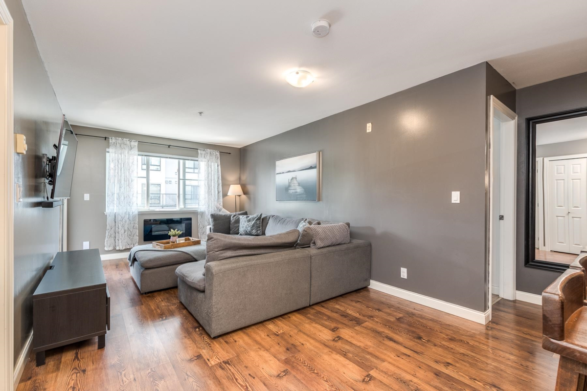 Primary Bedroom Photo of 114 5438 198 Street, Langley, BC