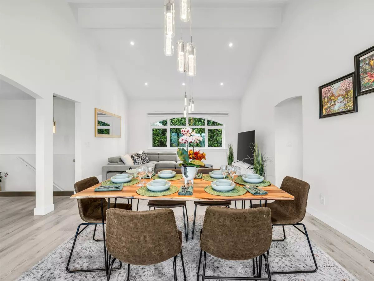 Living Room Photo of 4254 Caddy Road, North Vancouver, BC