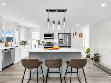 4254 Caddy Road, North Vancouver, BC