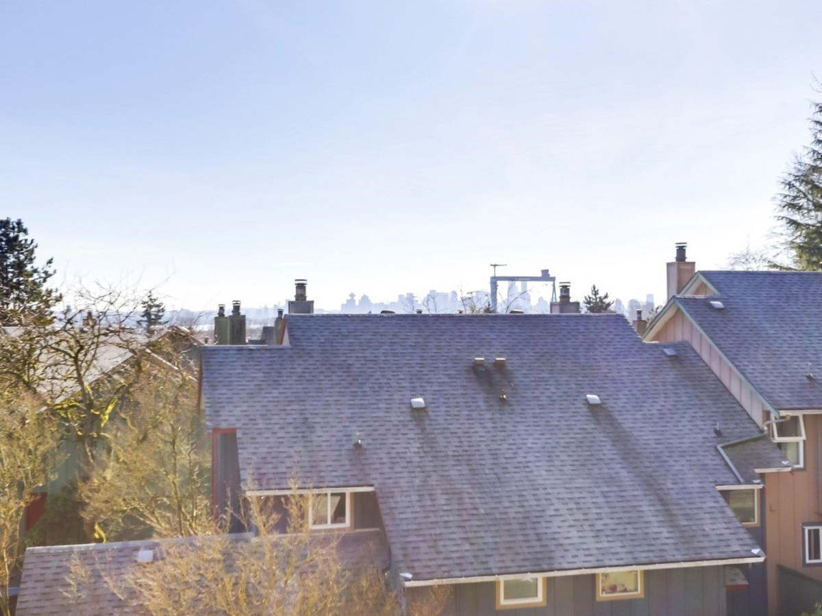 Backyard Photo of 29 900 W 17th Street, North Vancouver, BC