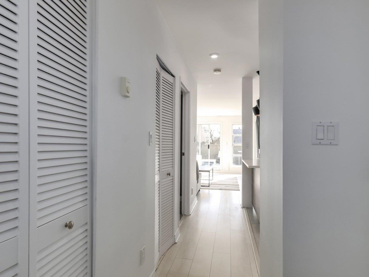 Bedroom 4 Photo of 29 900 W 17th Street, North Vancouver, BC