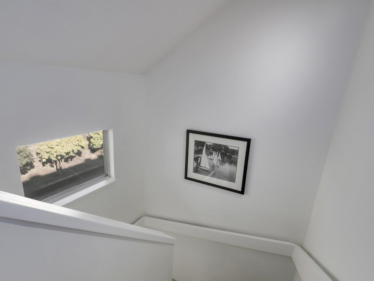 Guest Bathroom Photo of 29 900 W 17th Street, North Vancouver, BC