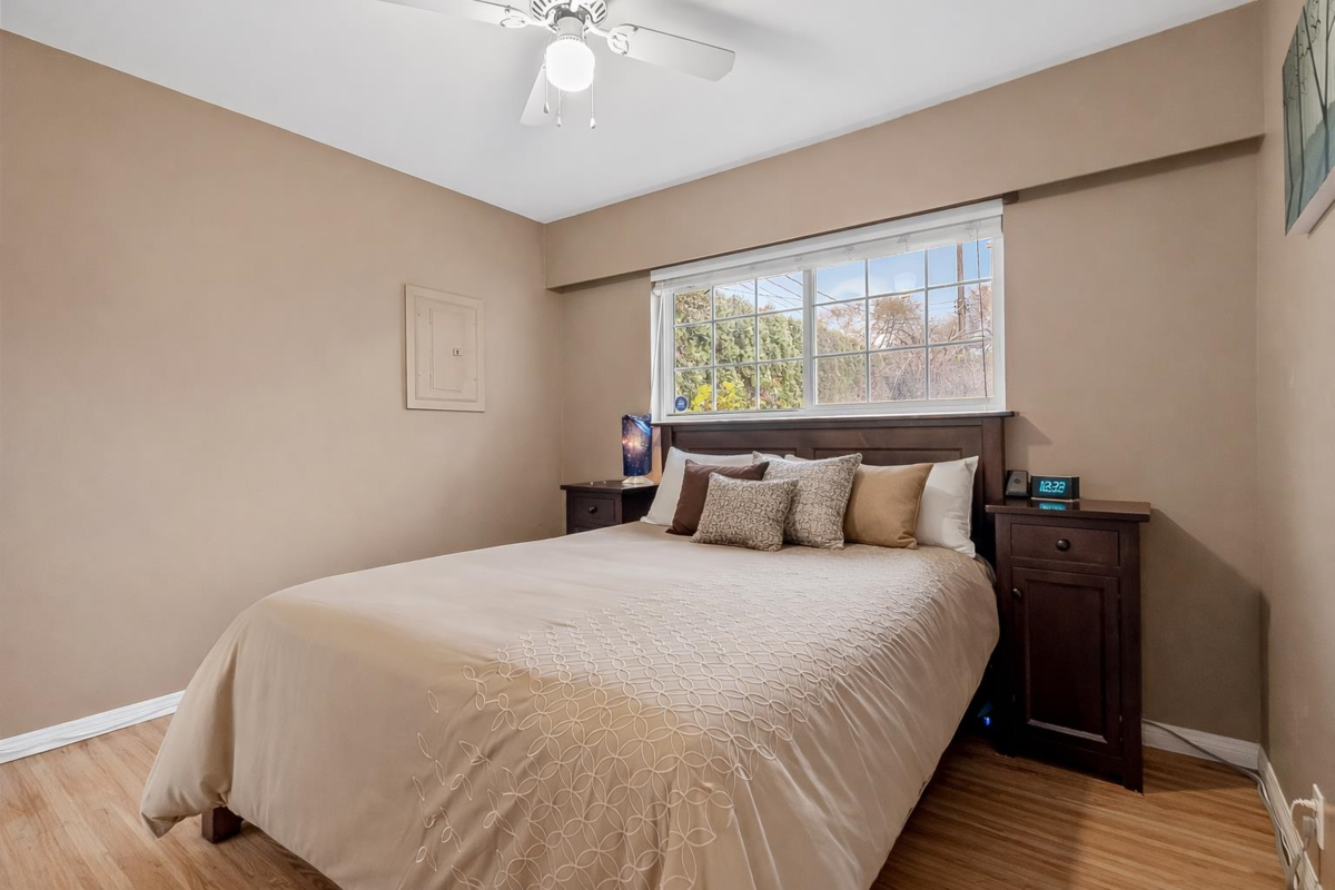 Basement Recreation Room Photo of 4921 44a Avenue, Delta, BC