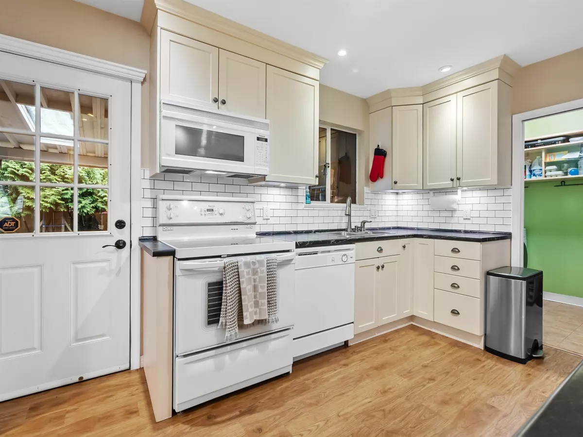 Bedroom 2 Photo of 4921 44a Avenue, Delta, BC