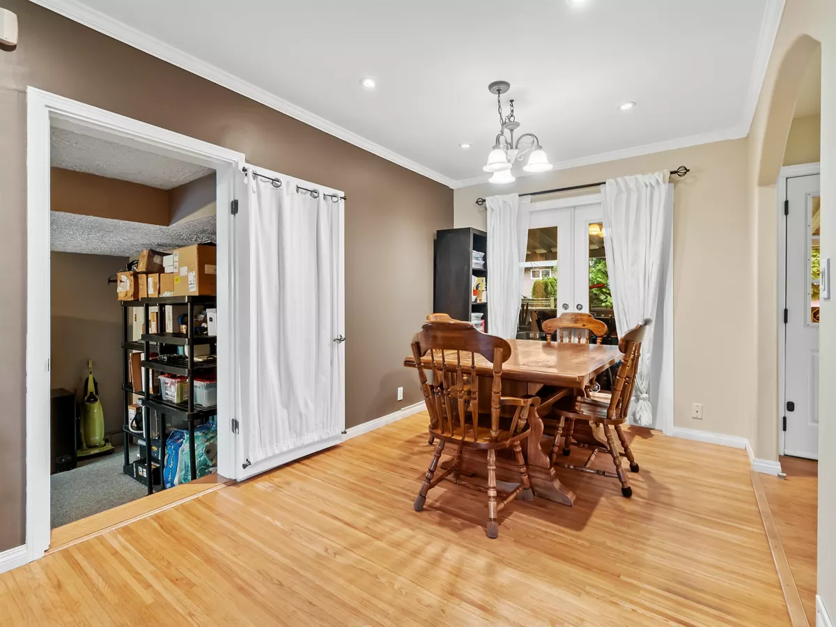 Breakfast Nook Photo of 4921 44a Avenue, Delta, BC