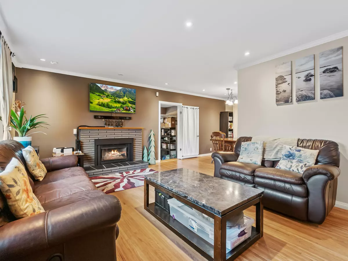 Family Room Photo of 4921 44a Avenue, Delta, BC