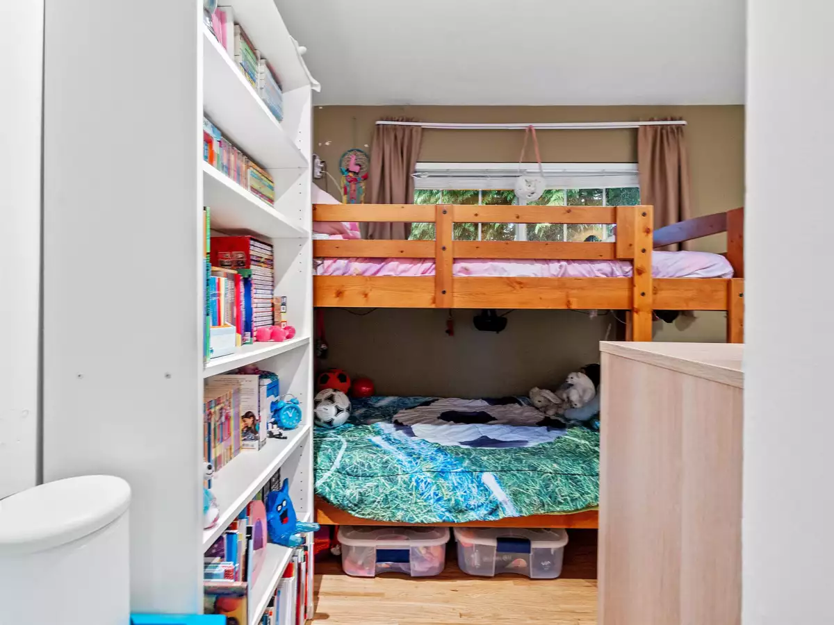 Hallway Photo of 4921 44a Avenue, Delta, BC