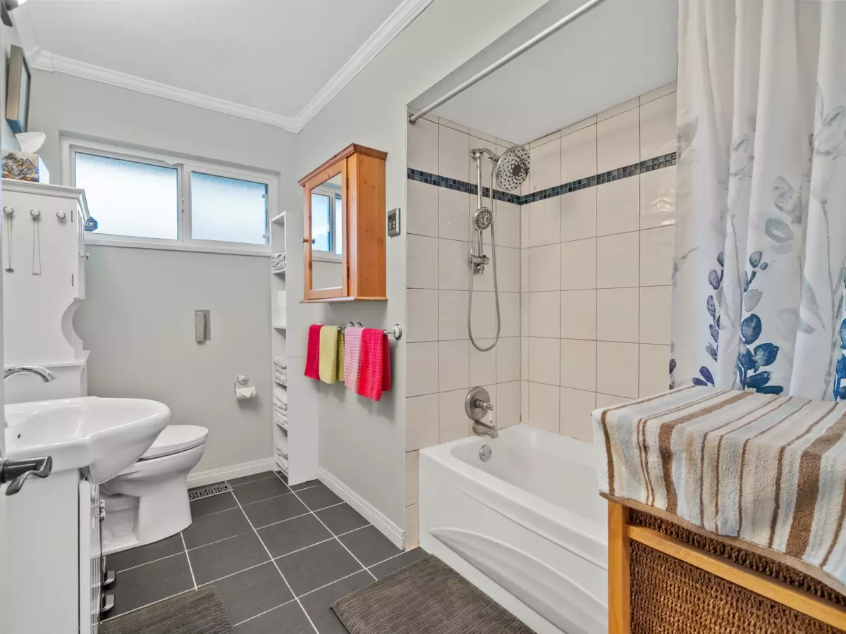 Outdoor Deck Photo of 4921 44a Avenue, Delta, BC