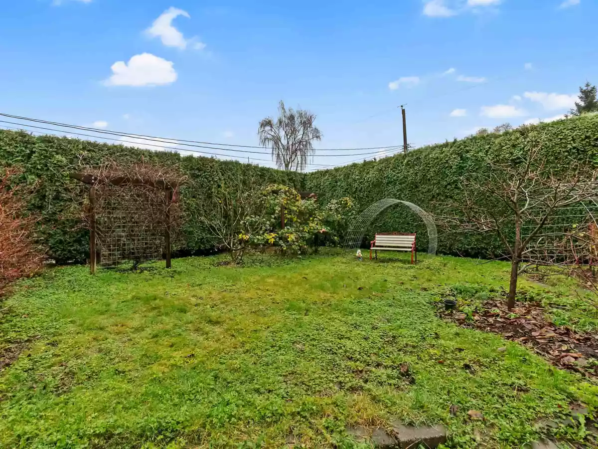 Swimming Pool Photo of 4921 44a Avenue, Delta, BC