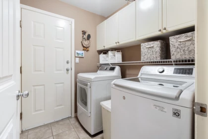 Laundry Room Photo of 10118 171a Street, Surrey, BC