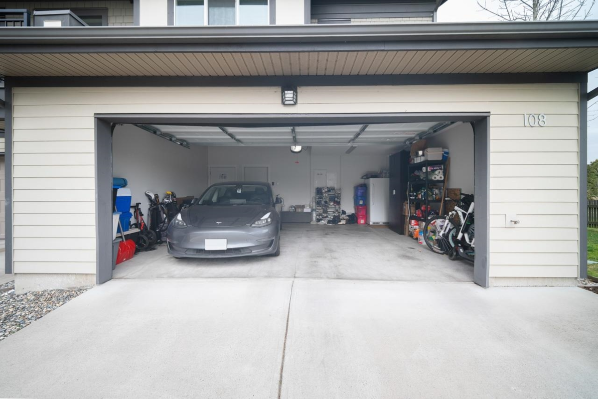 Laundry Room Photo of 108 10388 No. 2 Road, Richmond, BC