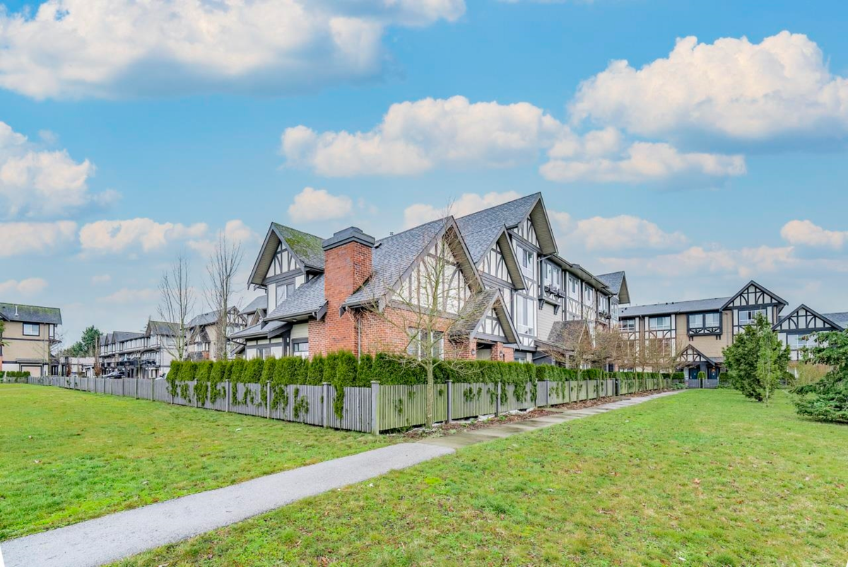 Loft / Bonus Room Photo of 108 10388 No. 2 Road, Richmond, BC
