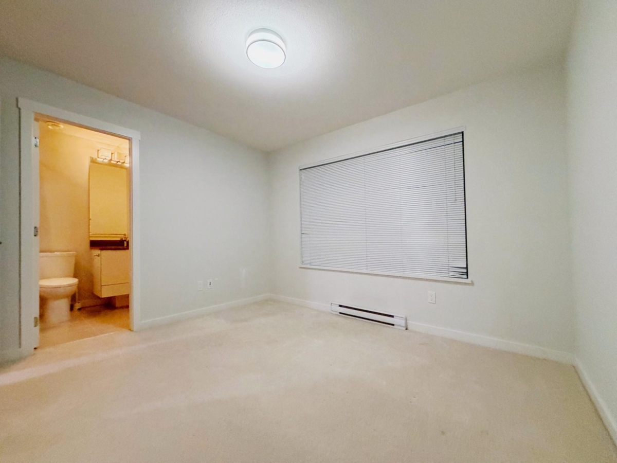 Primary Bathroom Photo of 108 10388 No. 2 Road, Richmond, BC