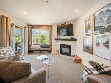 326 4360 Lorimer Road, Whistler, BC, Whistler — Apartment/Condo for sale