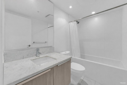 Primary Bathroom Photo of 3808 6461 Telford Avenue, Burnaby, BC