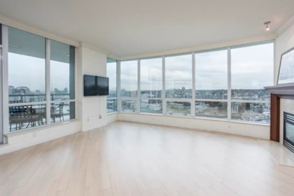 2005 1328 Marinaside Crescent, Vancouver, BC, Vancouver — Apartment/Condo for sale