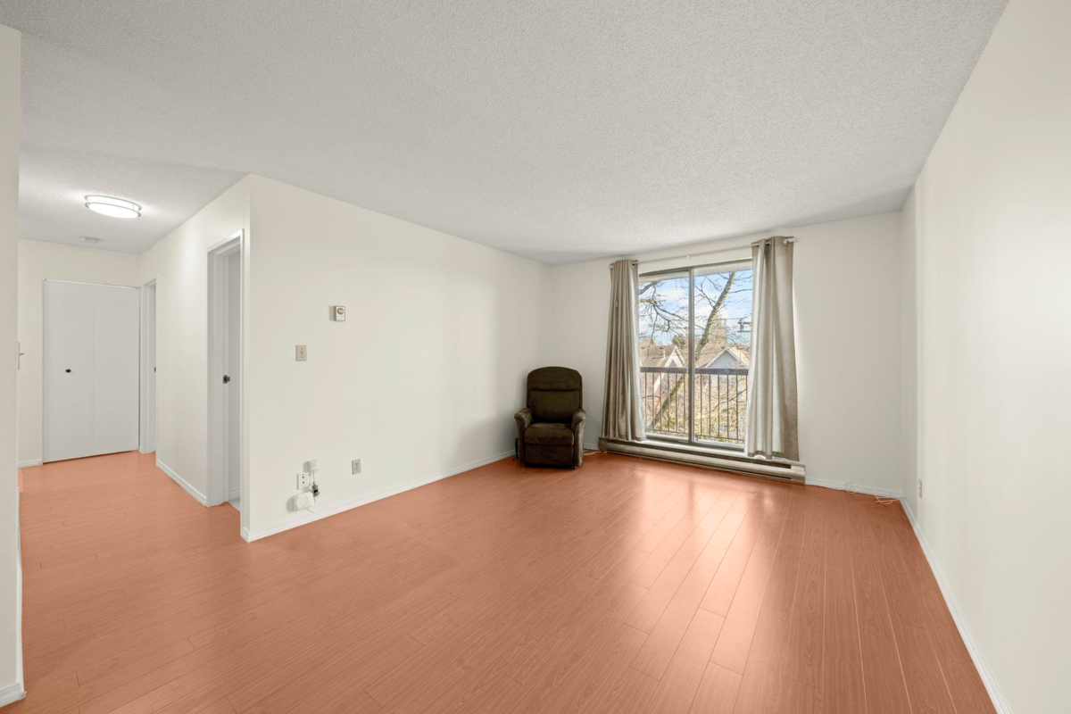 Living Room Photo of 312 8391 Bennett Road, Richmond, BC