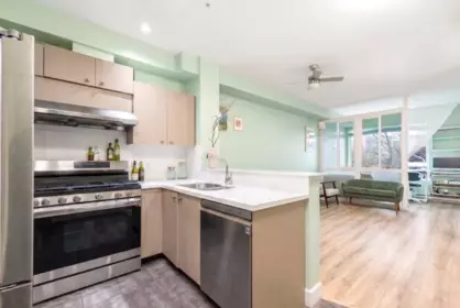 304 6611 Eckersley Road, Richmond, BC, Richmond — Apartment/Condo for sale