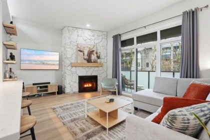 303 1516 Charles Street, Vancouver, BC, Vancouver — Apartment/Condo for sale