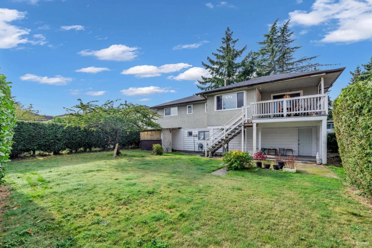 Family Room Photo of 6080 Canim Place, Richmond, BC
