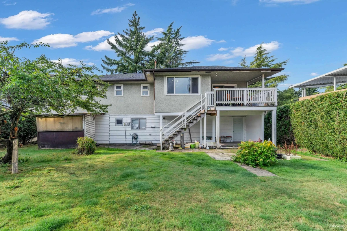 Living Room Photo of 6080 Canim Place, Richmond, BC