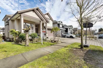 14581 76a Avenue, Surrey, BC, Surrey — Single Family Residence for sale