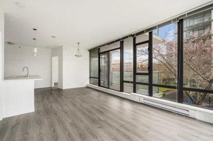 601 7362 Elmbridge Way, Richmond, BC, Richmond — Apartment/Condo for sale
