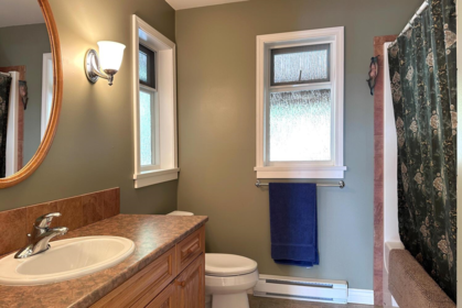 Powder Room Photo of 4862 Hotel Lake Road, Garden Bay, BC