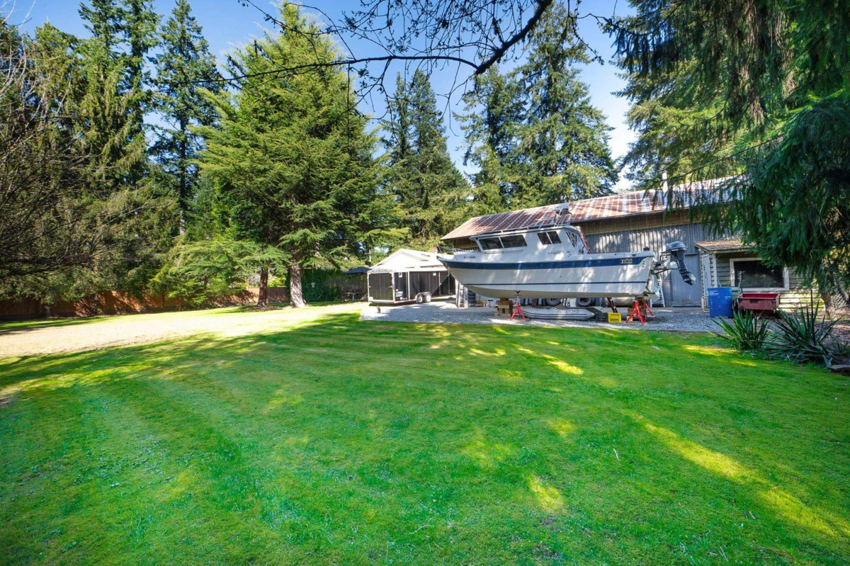 Family Room Photo of 4791 240 Street, Langley, BC